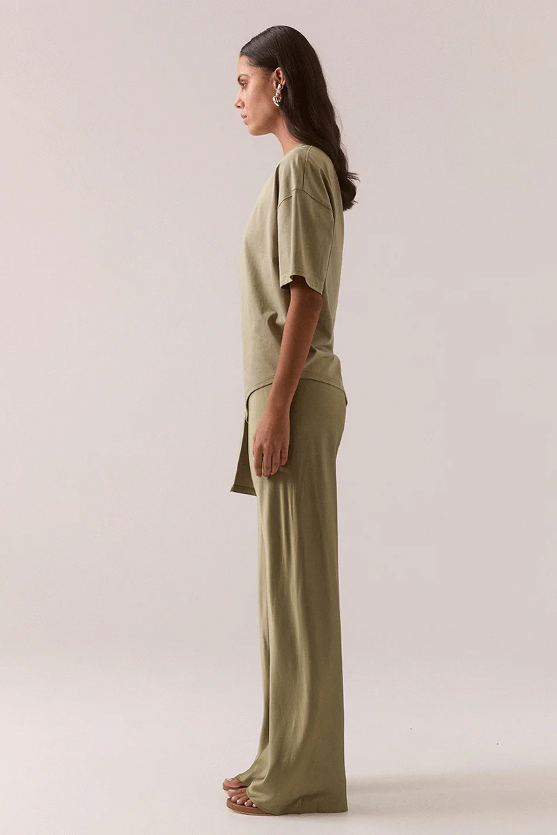 BLAKE TEE - LIGHT OLIVE - Image 3