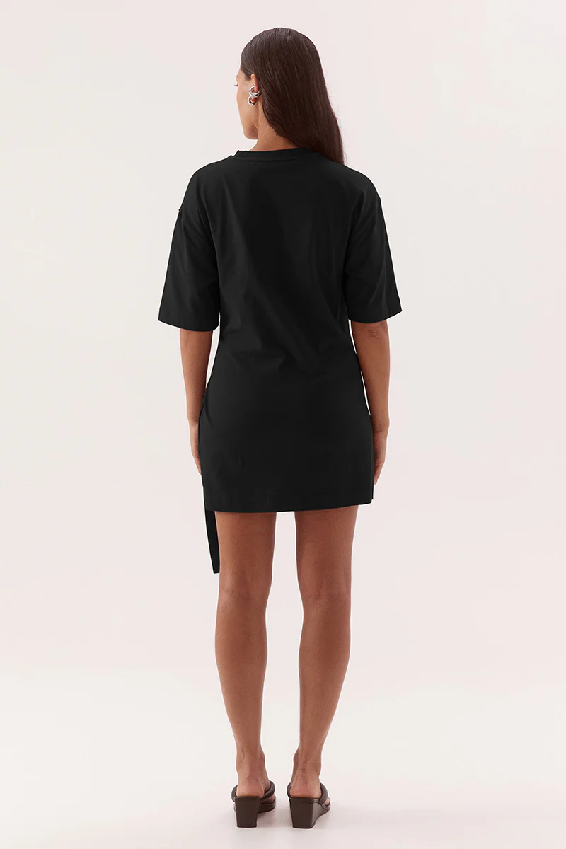 DELANI TEE DRESS - BLACK - Image 4